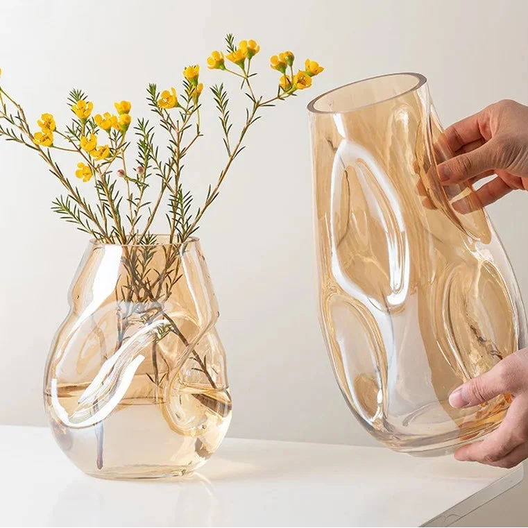 Nordic Light Stained Glass Vase – Irregular Silhouette | Soft Light, Quiet Glow Everyday